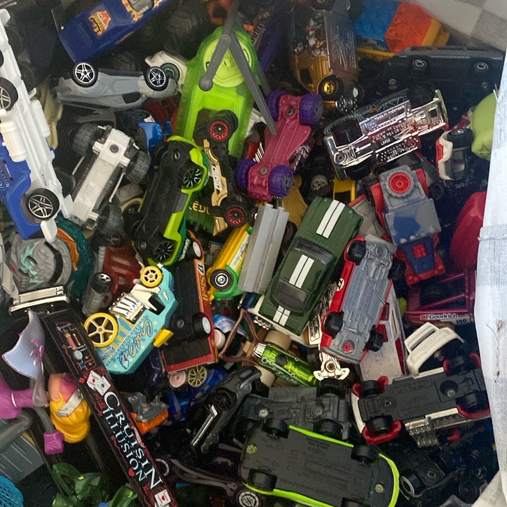 Hot wheels cars - like new , no box